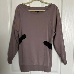 Bear hug sweater EUC